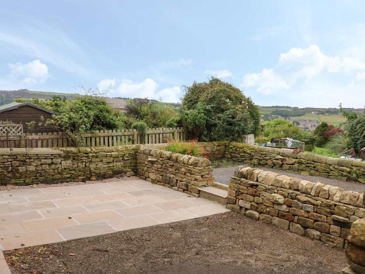 Holiday home Hill Keighley
